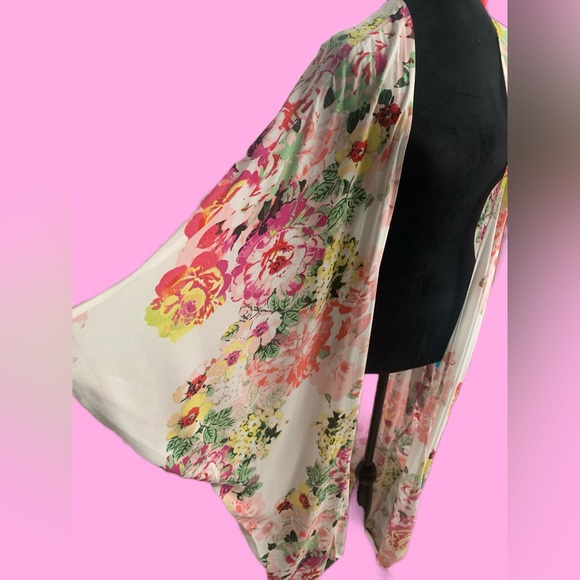 Beautiful Colors come together for this On The Road….KIMOMO. - Picture 4 of 6